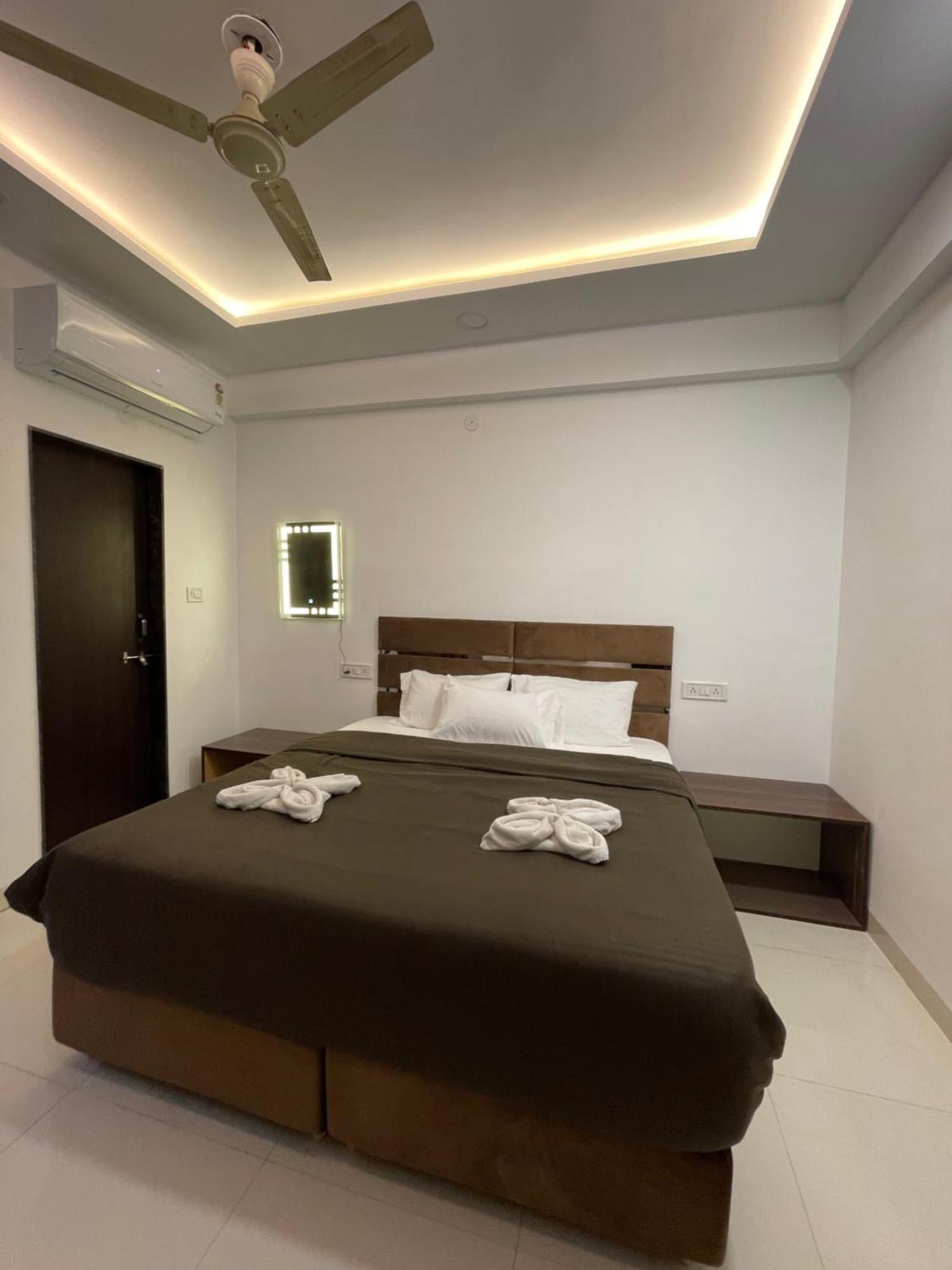 Hotel Kiwi Inn Vijaynagar Scheme 78 Ιντόρ Εξωτερικό φωτογραφία