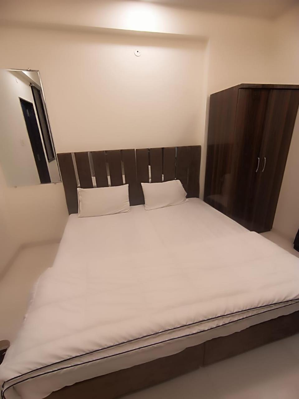 Hotel Kiwi Inn Vijaynagar Scheme 78 Ιντόρ Εξωτερικό φωτογραφία