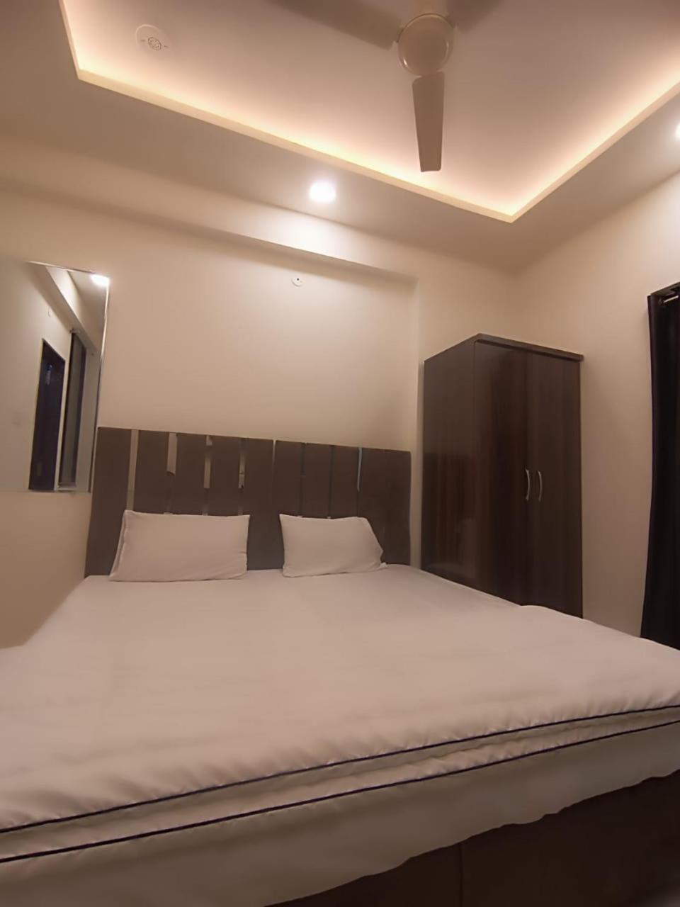 Hotel Kiwi Inn Vijaynagar Scheme 78 Ιντόρ Εξωτερικό φωτογραφία