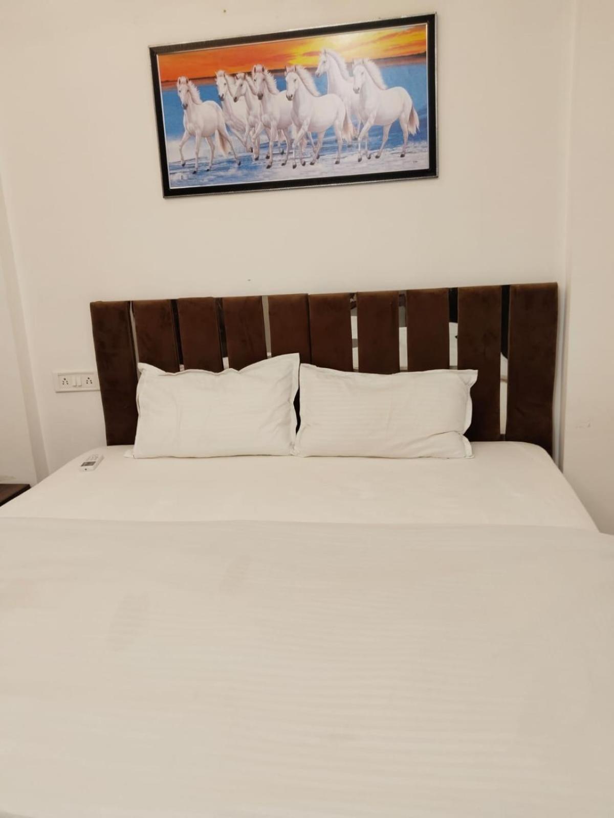 Hotel Kiwi Inn Vijaynagar Scheme 78 Ιντόρ Εξωτερικό φωτογραφία