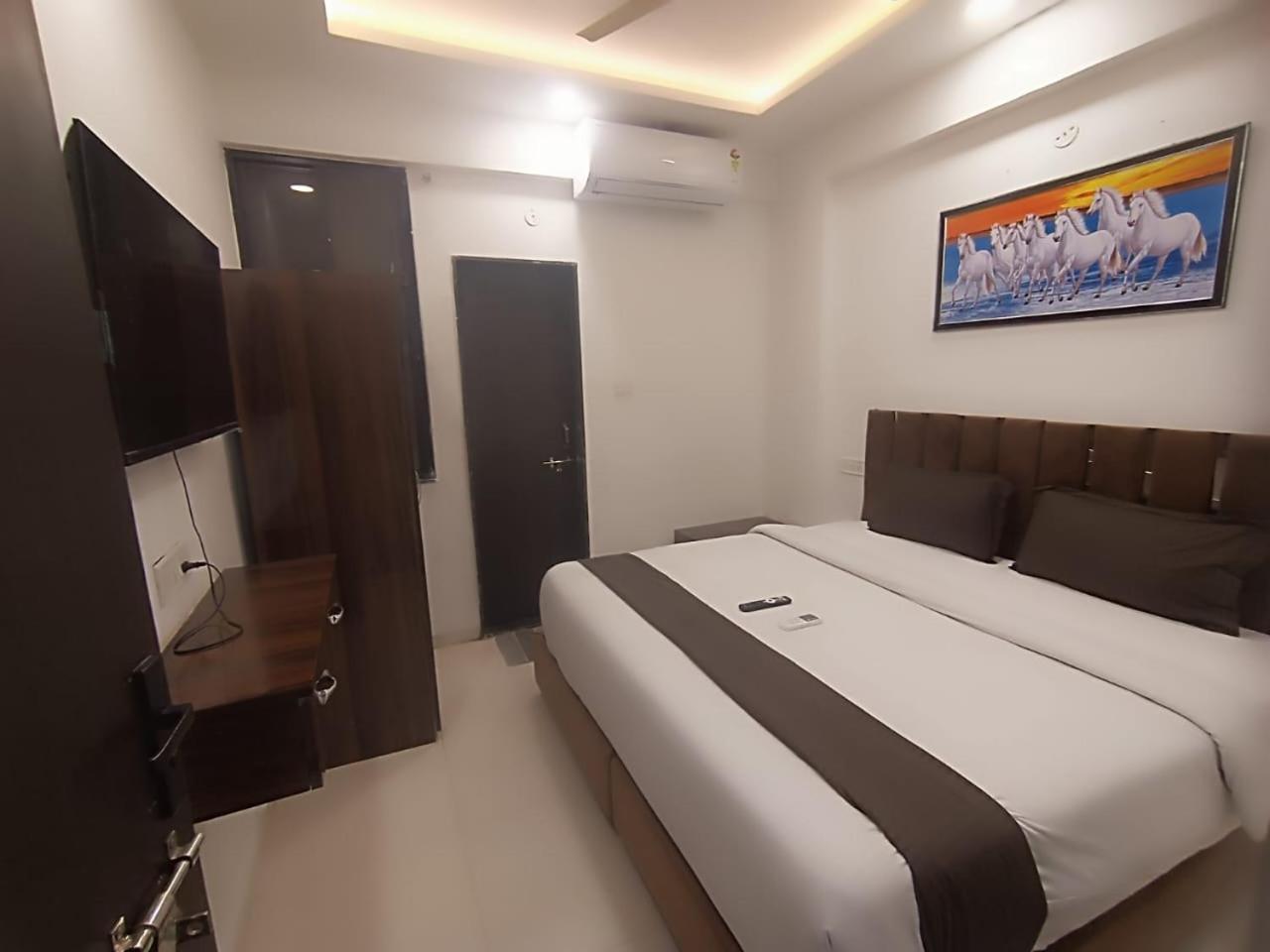 Hotel Kiwi Inn Vijaynagar Scheme 78 Ιντόρ Εξωτερικό φωτογραφία