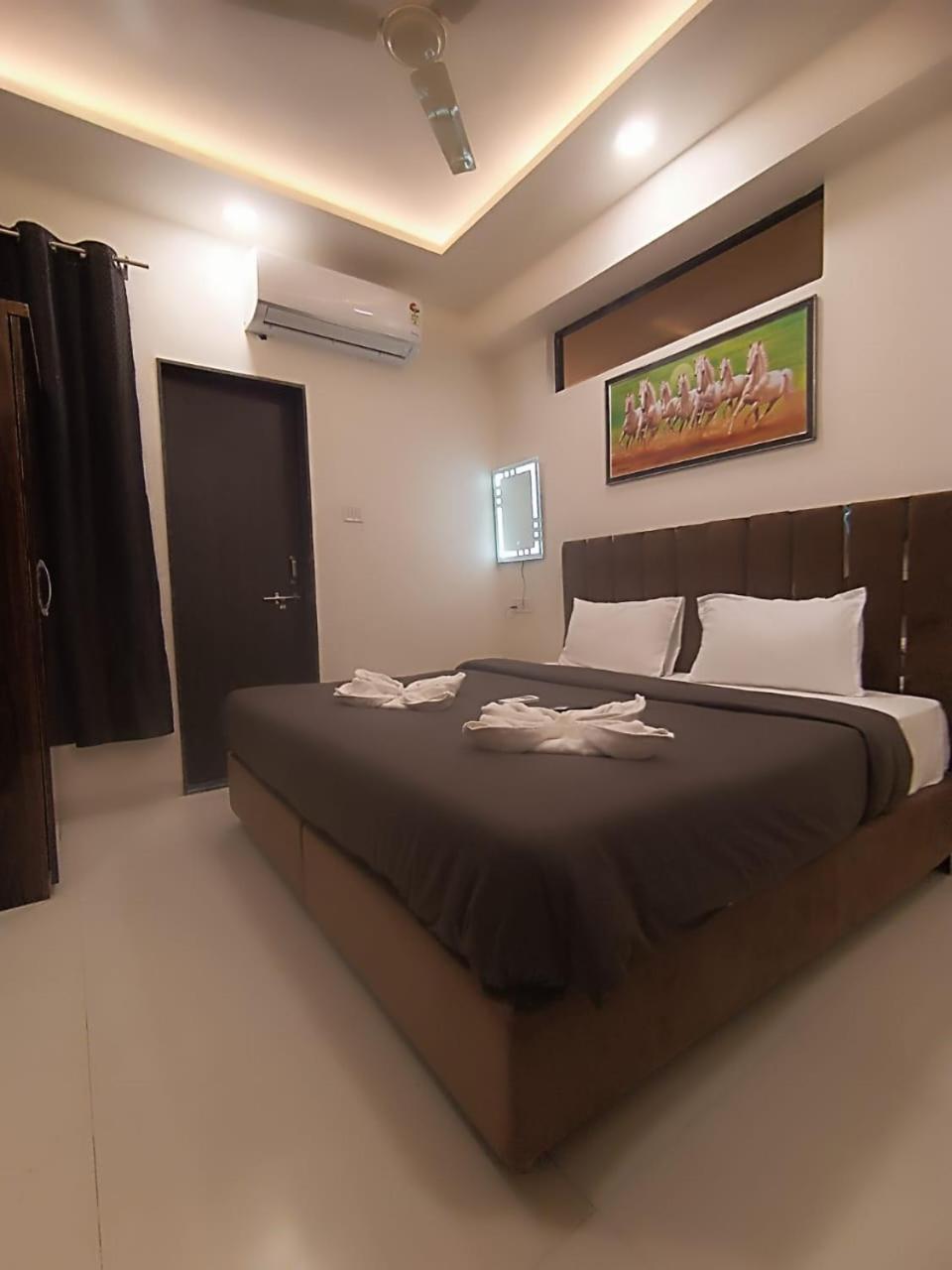 Hotel Kiwi Inn Vijaynagar Scheme 78 Ιντόρ Εξωτερικό φωτογραφία